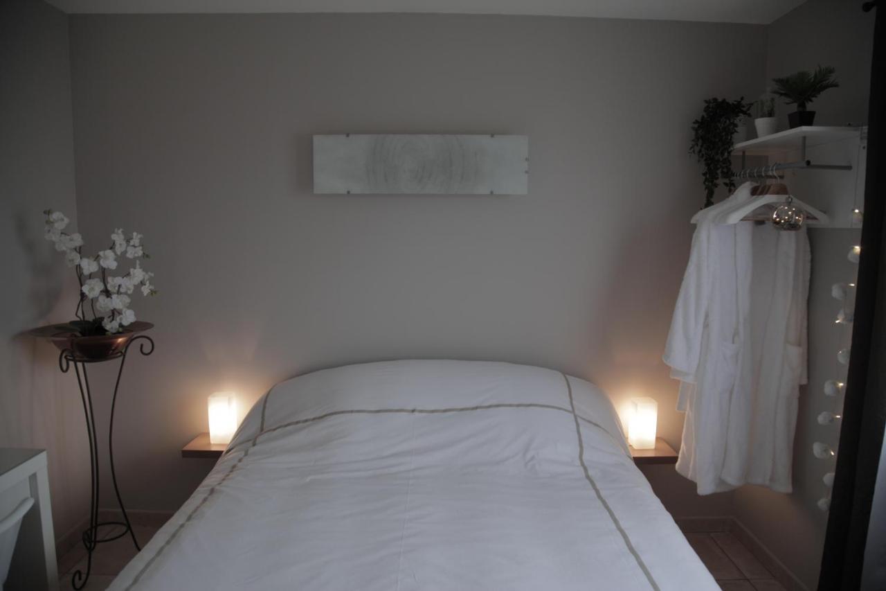Bed and Breakfast Au Doux Repos Lucbardez-et-Bargues Esterno foto